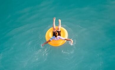 Европейцев попросили не делать бронь на лето