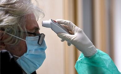 Кому в Киеве грозит принудительный карантин