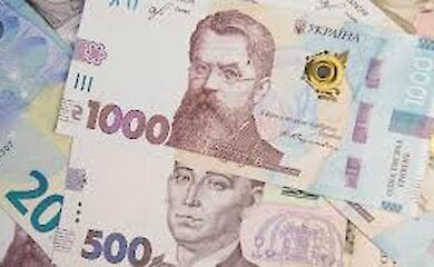 В Україні пенсіонерам почали виплачувати додаткову тисячу гривень