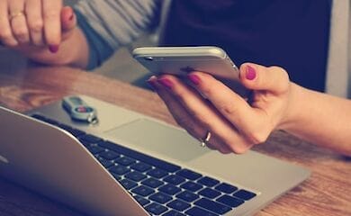 Безработные могут оформить помощь онлайн