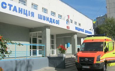 70% медиків швидкої під Києвом готові звільнитися через низькі зарплати