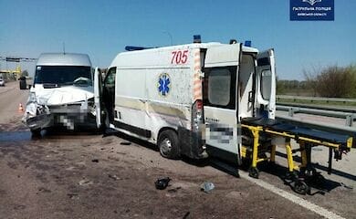 Под Киевом из-за пьяного водителя пострадали врачи скорой помощи