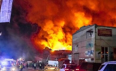 В Борисполе горел склад металлоизделий