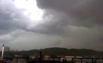 На столицу надвигается буря