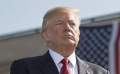 Ранее было заявлено, что США намерены создать вакцину от коронавируса к январю 2021 года