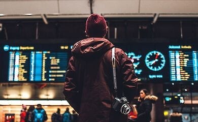 Люди напуганы: даже после окончания пандемии собираются меньше путешествовать