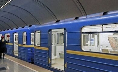 Ляшко прокомментировал идею введения в метро спецпропусков для пассажиров