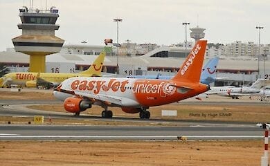 Хакеры украли данные 9 млн клиентов EasyJet