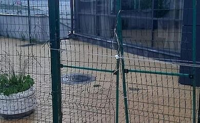 В Киеве жилой комплекс перекрыл горожанам выход к Днепру