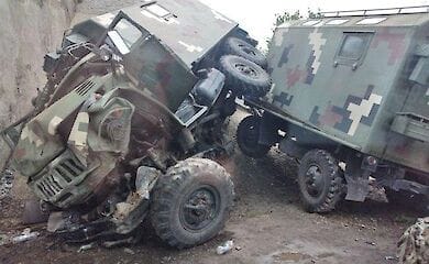 Под Харьковом столкнулись военные "Урал" и "ЗИЛ"
