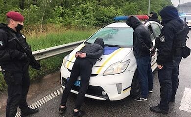 Полиция сообщает о задержании группировки в Броварах 