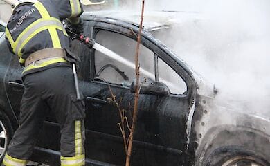 В столице на ходу загорелось авто