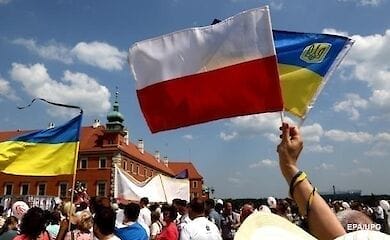 Число вернувшихся украинцев уменьшилось на треть от работающих ранее