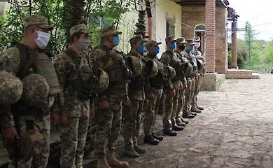 Офицеры должны будут знать английский язык 