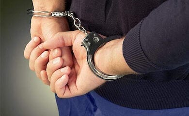 В Киеве на заправке из авто украли полмиллиона гривен