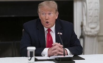 Ограничения на авиаперевозки между Европой и США - остаются