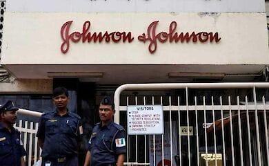 Компанія Johnson & Johnson перестане випускати освітлюючі засоби для шкіри
