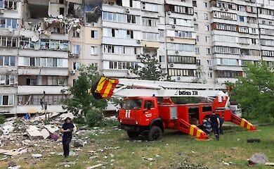 Пострадавшим от взрыва на Позняках выделят помощь