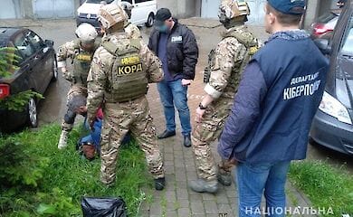 Полиция разоблачила мошенника-псевдополицейського, который обманул людей на 400 тыс гривен