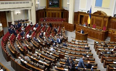 В Раде пересчитали переболевших COVID-19 депутатов