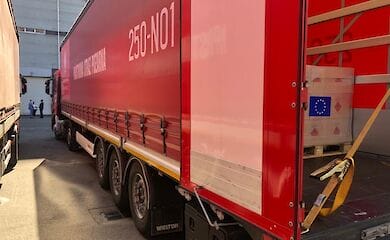 Польща відправила Україні гуманітарну допомогу для боротьби з COVID-19