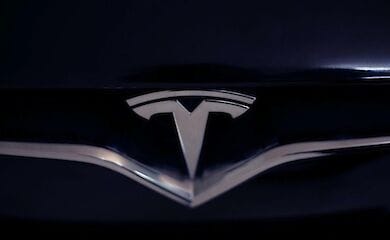 Tesla Inc. официально стала самым дорогим автопроизводителем