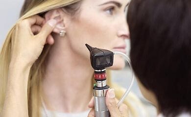 Основные причины потери слуха