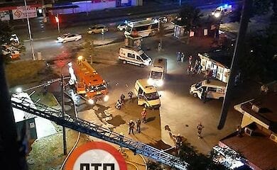 В Киеве в Деснянком районе горел многоэтажный дом