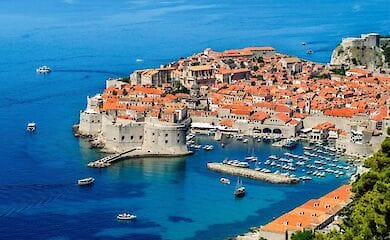 Хорватія буде вимагати від прибулих українців тест на Covid-19