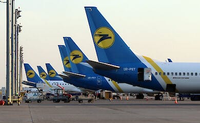 МАУ представила обновленный график полетов на август, который состоит из трех внутренних и 27 международных маршрутов