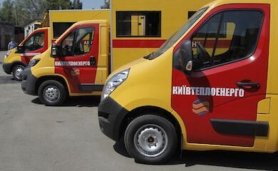 У Києві під час гідравлічних випробувань стався прорив трубопроводу