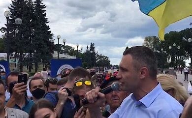 Кличко пообщался с людьми во время митинга