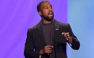 Рэпер Канье Уэст выбыл из предвыборной президентской гонки в США