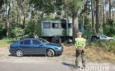 В Киевской области возле лесополосы нашли пропавшую молодую женщину
