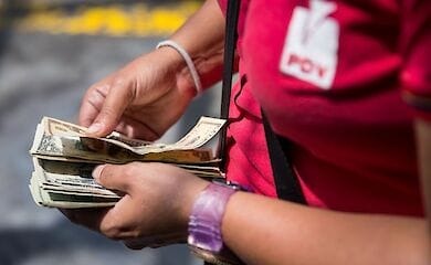 Бизнес прогнозирует рост доллара в Украине 