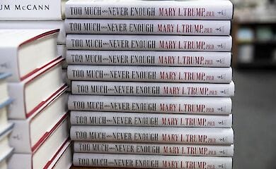 Американский лидер возмутился творениями его племянницы Мэри Трамп и бывшего советника Джона Болтона