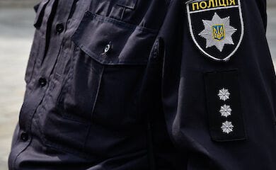 В Херсоне мужчина выстрелил в шею 17-летнему парню