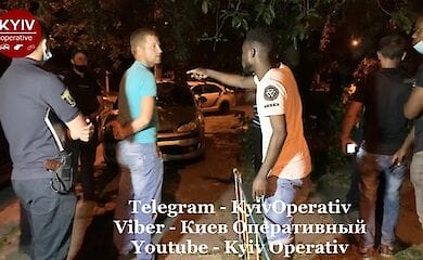 В Киеве в одном из дворов произошла драка со стрельбой