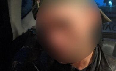 Пограбували будинок та напали на господарів