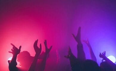 В ВОЗ дискотеки считают одним из основных мест распространения COVID-19