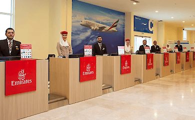 Авіакомпанія Emirates запропонує безкоштовне "страхування від коронавирусу" з метою заохочення людей до подорожей