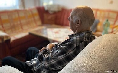 В Украине одиноким пенсионерам старше 80 лет назначили ежемесячную доплату