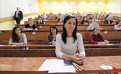 Поступающим в ВУЗы в этом году разрешили вместо ВНО сдавать вступительные экзамены