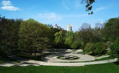 В Киеве отремонтируют парк на улице Волгоградской