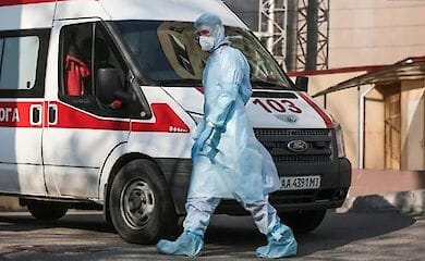 Столичный инфекционист объяснил, почему жаркое лето не уничтожило коронавирус