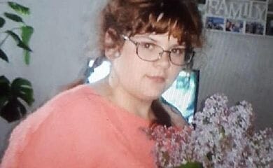 16-летняя девушка ушла ночью из дома и не выходит на связь