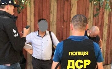 Под Киевом на взятке поймали начальника управления налоговой службы
