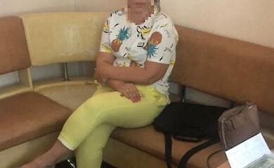 Чиновница требовала тысячу долларов за разрешение на усыновление