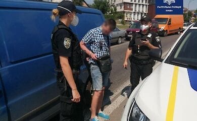 Поліція змогла відшукати викрадений Mercedes Benz