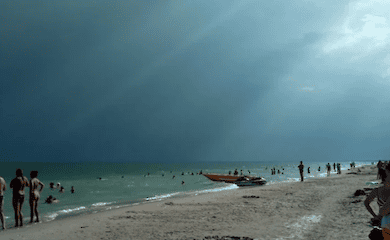 Супружеская пара утонула в море 